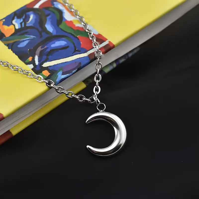 Sandu Pendant (සඳු) – The Serene Moon Pendant 🌙 | Men